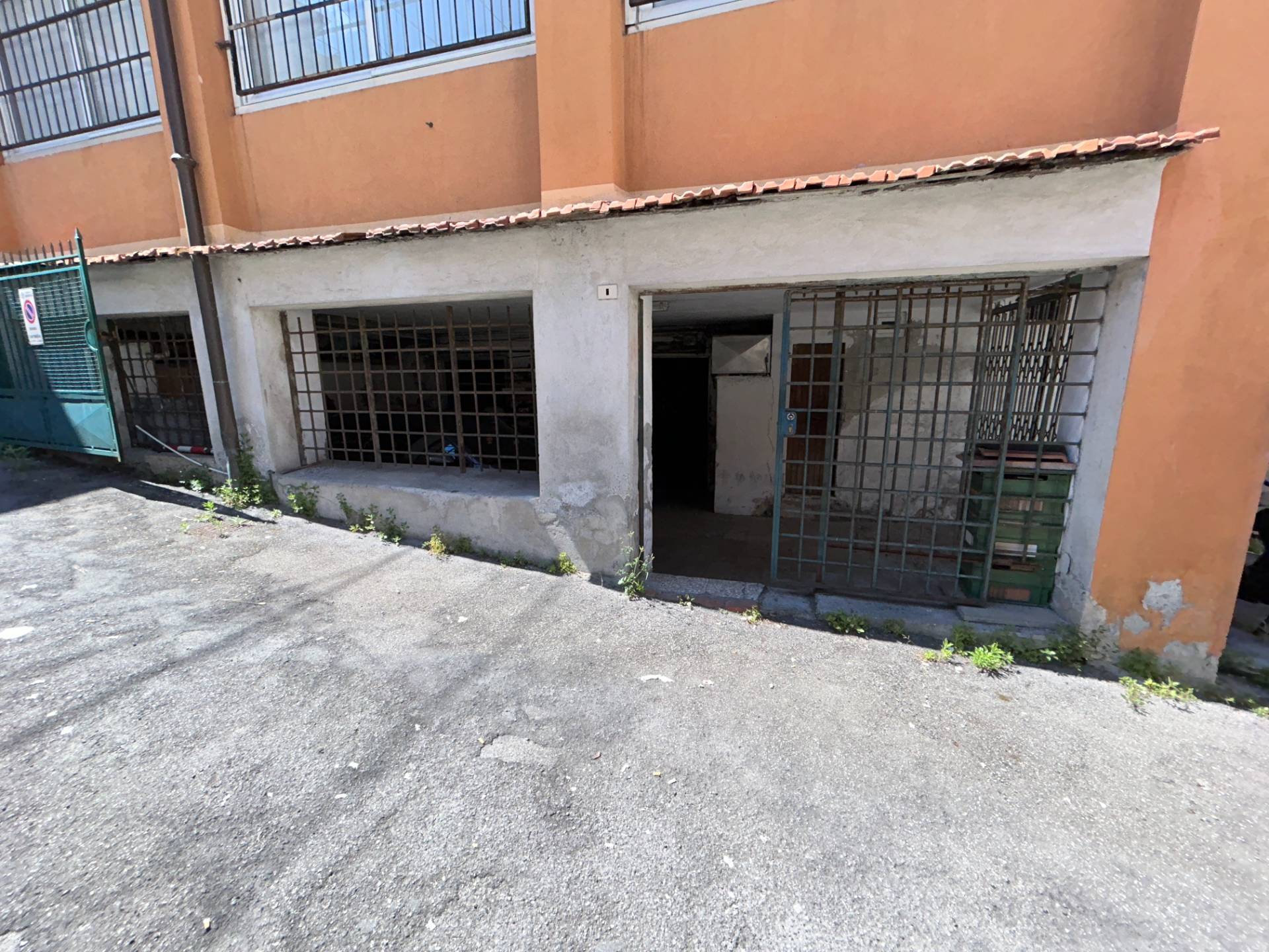 Laboratorio in vendita a Genova, Molassana