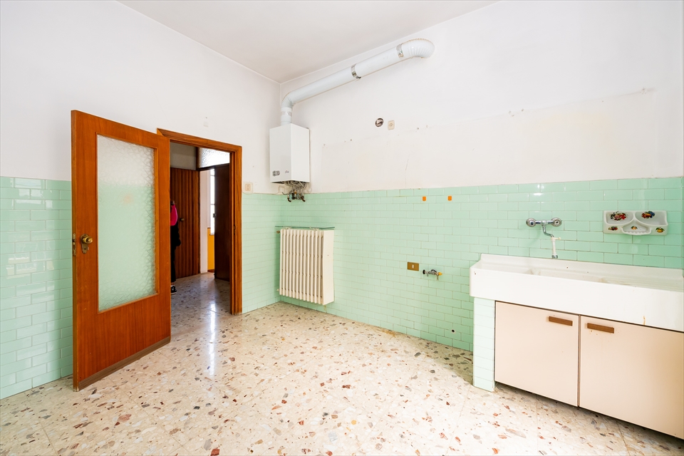 Quadrilocale da ristrutturare in via pasquale d'angelo snc, Chieti