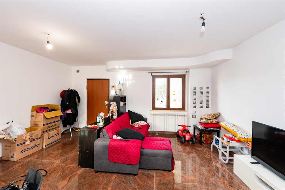 Villa con giardino in viale colli 37, Rosciano