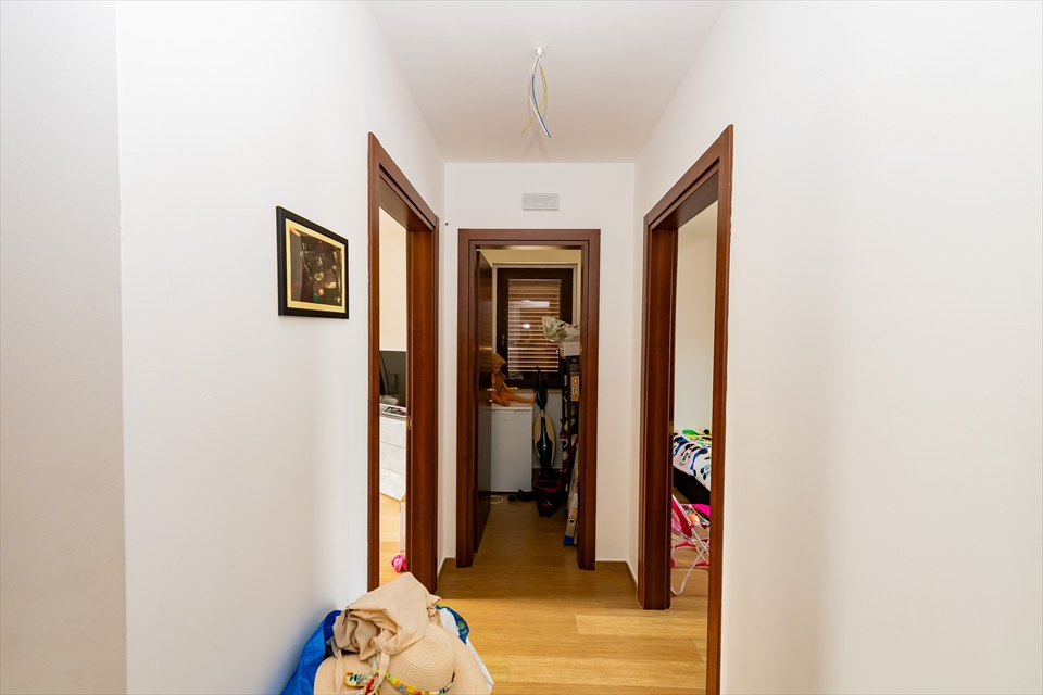 Villa con giardino in viale colli 37, Rosciano