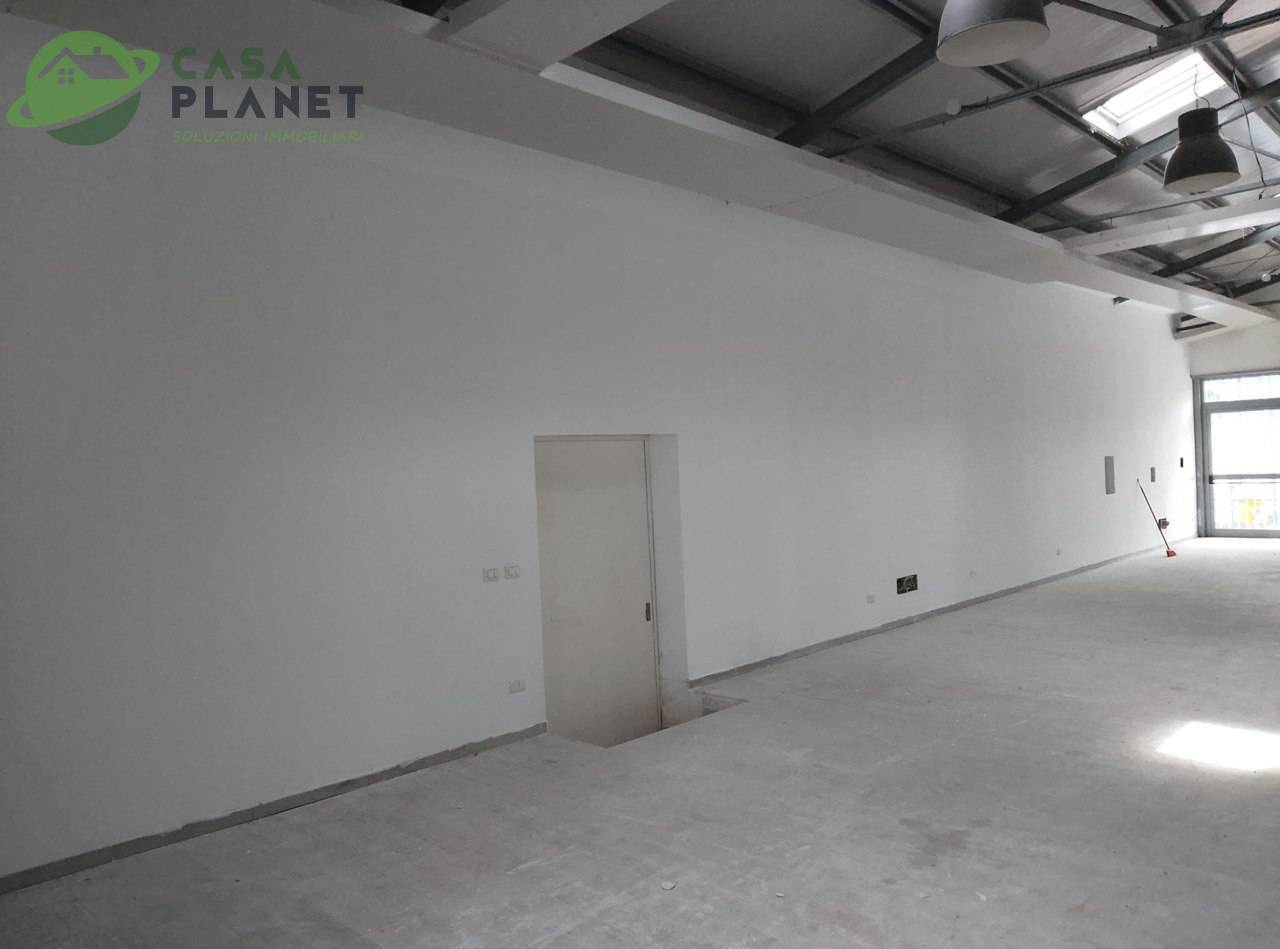 Capannone in vendita a Albairate
