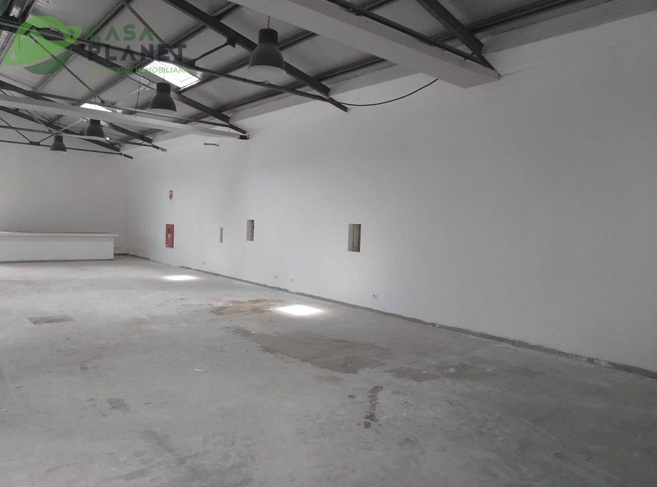 Capannone in vendita a Albairate