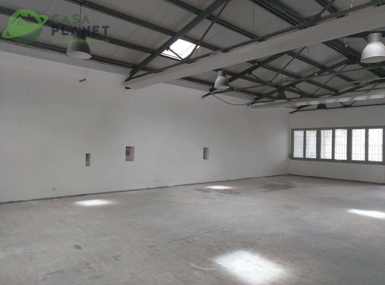 Capannone in vendita a Albairate