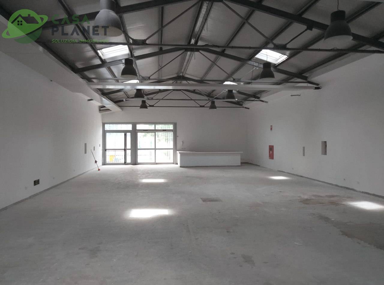 Capannone in vendita a Albairate