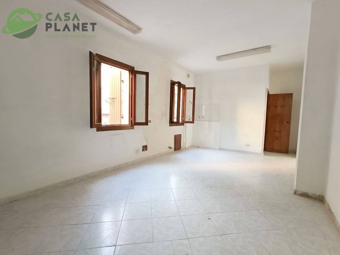 Negozio in vendita a Venezia, Favaro Veneto