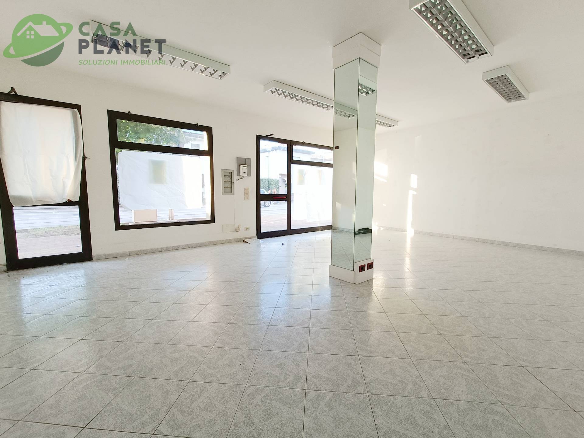 Negozio in vendita a Venezia, Favaro Veneto