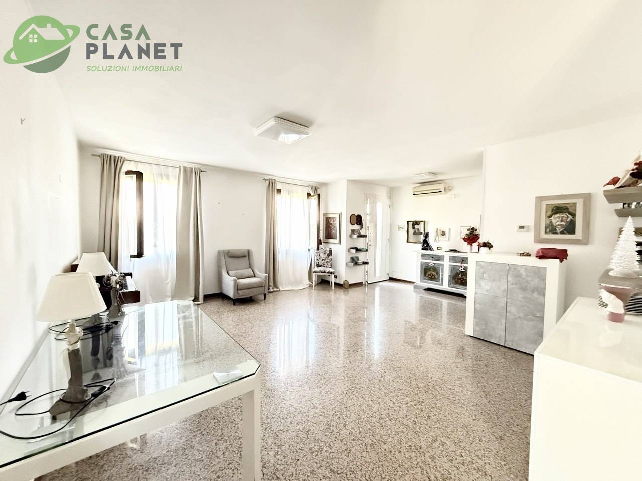 Abbinata/Bifamiliare in vendita a Venezia, Zelarino