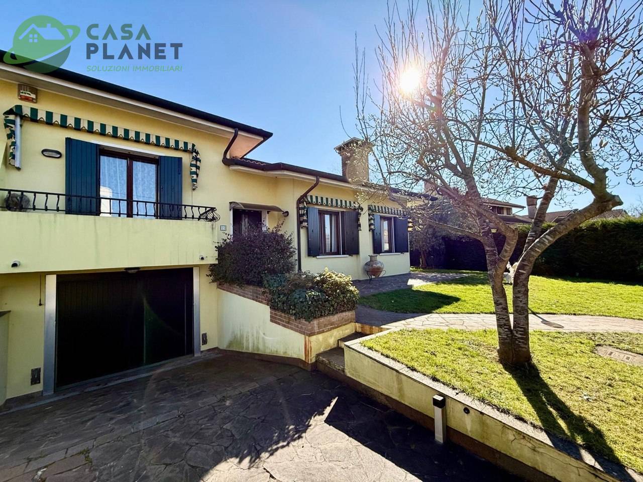 Abbinata/Bifamiliare in vendita a Venezia, Zelarino