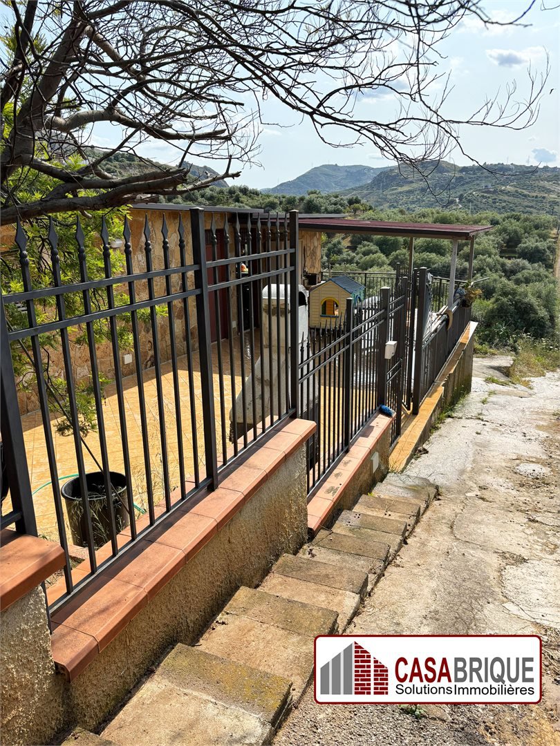 Villa in vendita a Altavilla Milicia