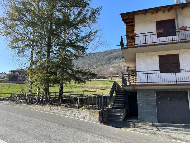 Villa in vendita a Challand-Saint-Anselme