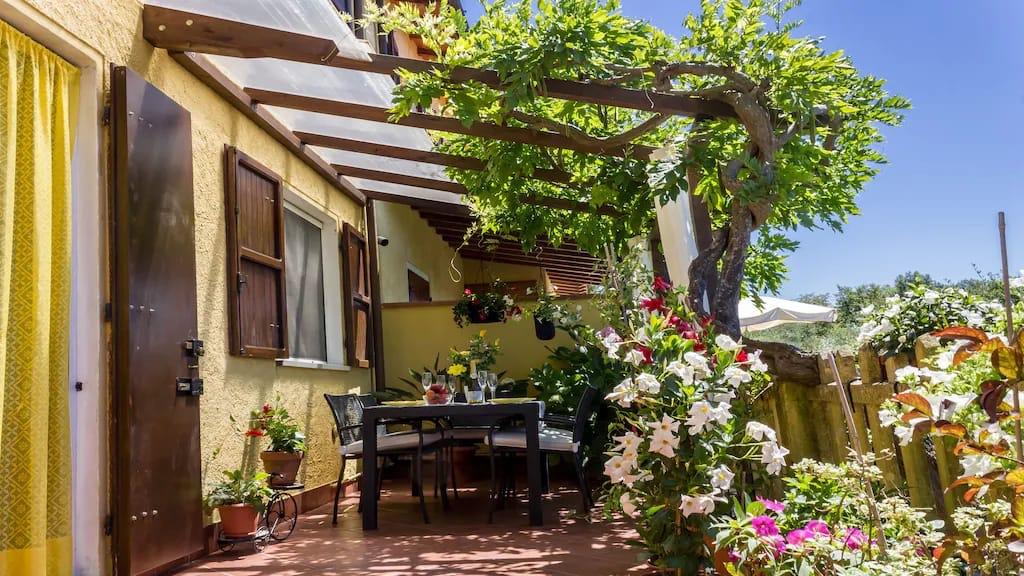 Villa Bifamiliare con giardino, Camaiore montemagno