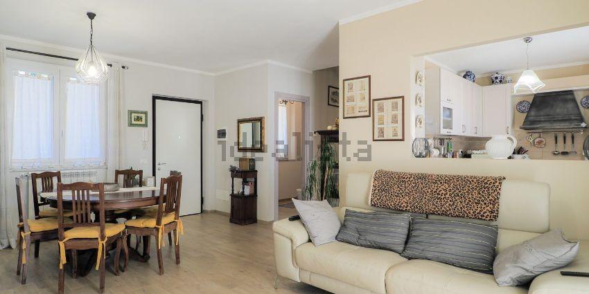 Villa con giardino, Massa quercioli