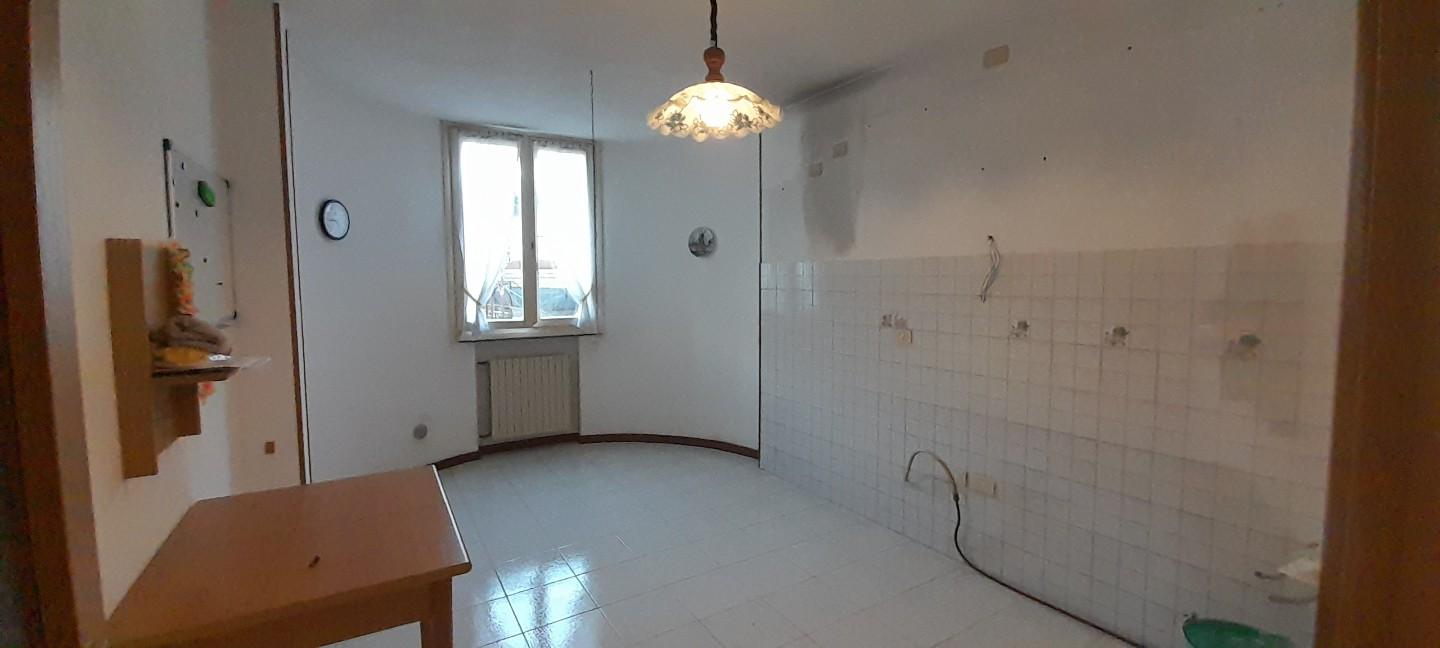 Appartamento in vendita, Massa zona viali