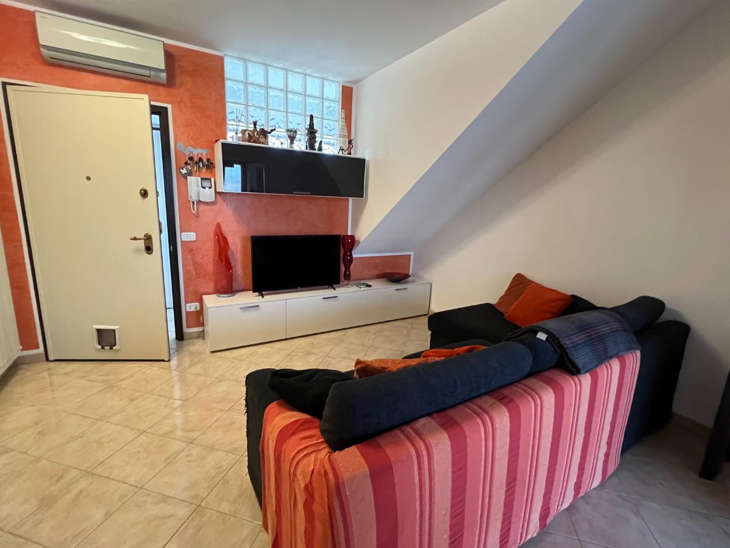 Appartamento con terrazzi, Massa ricortola