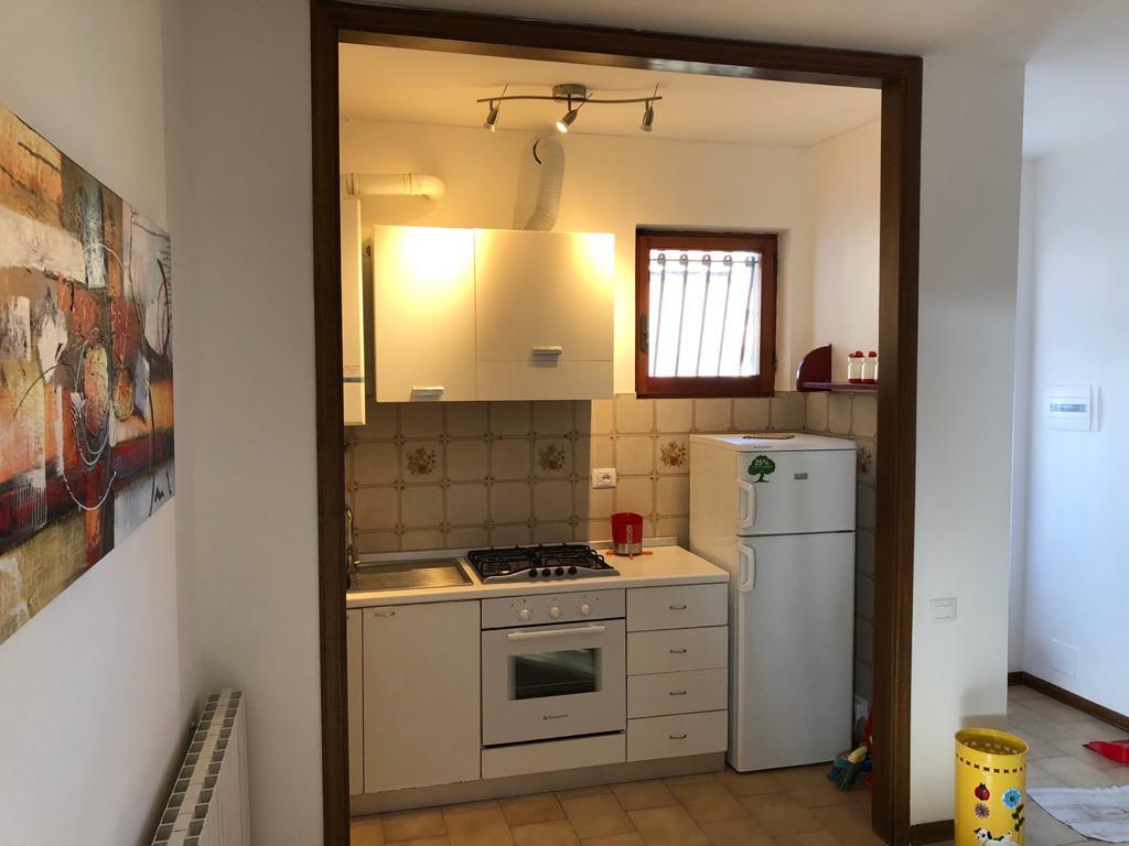 Quadrilocale arredato in affitto, Massa ronchi