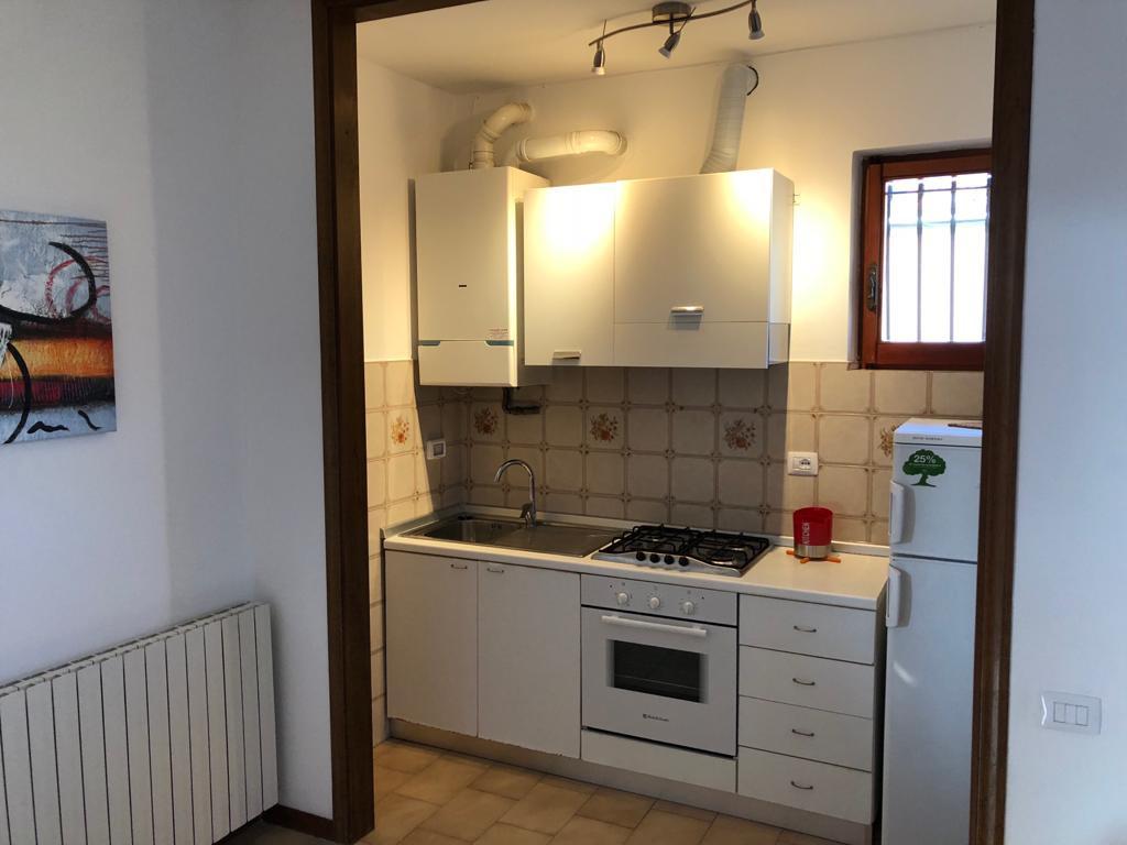 Quadrilocale arredato in affitto, Massa ronchi