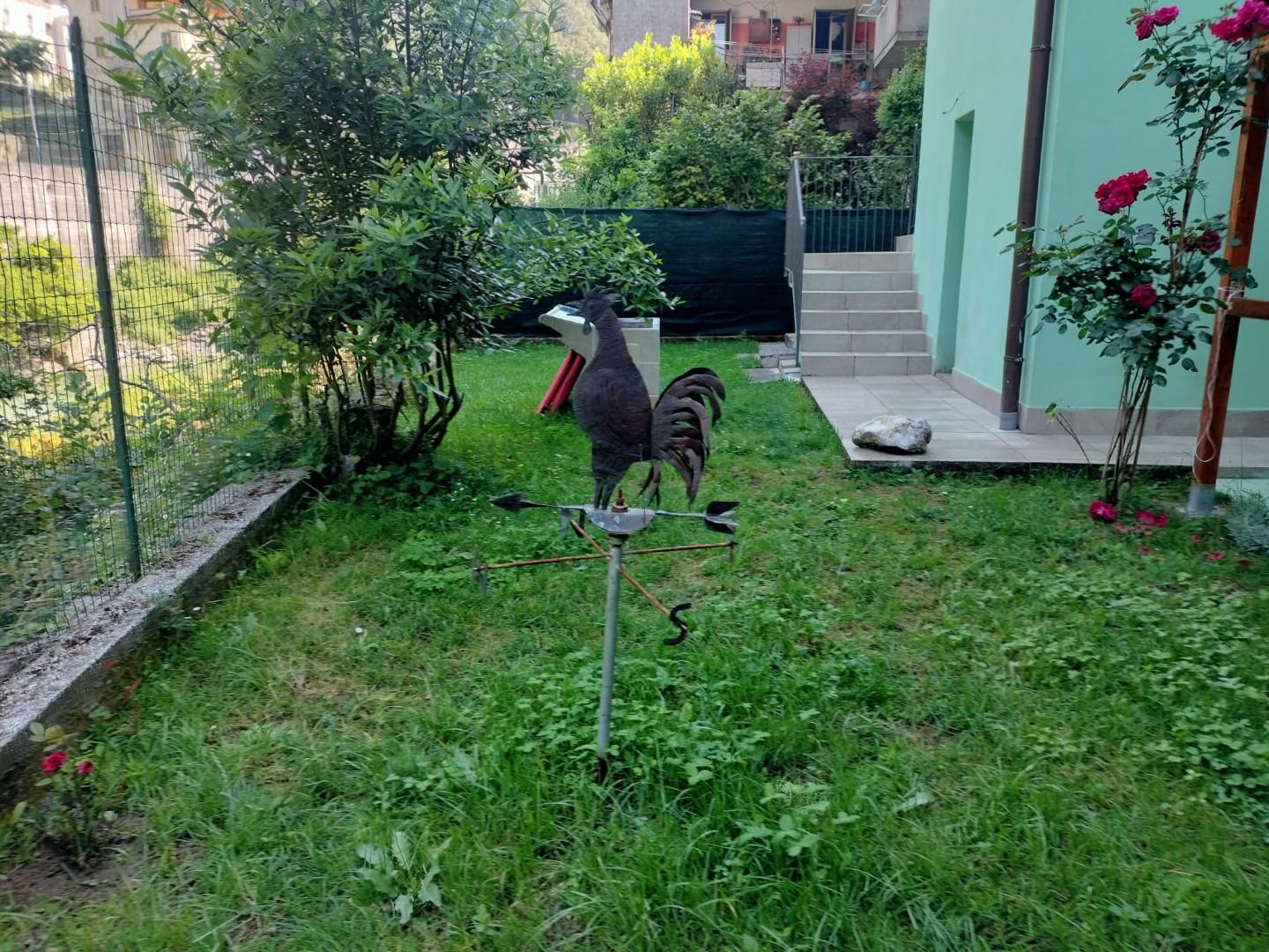 Casa indipendente con giardino, Massa canevara