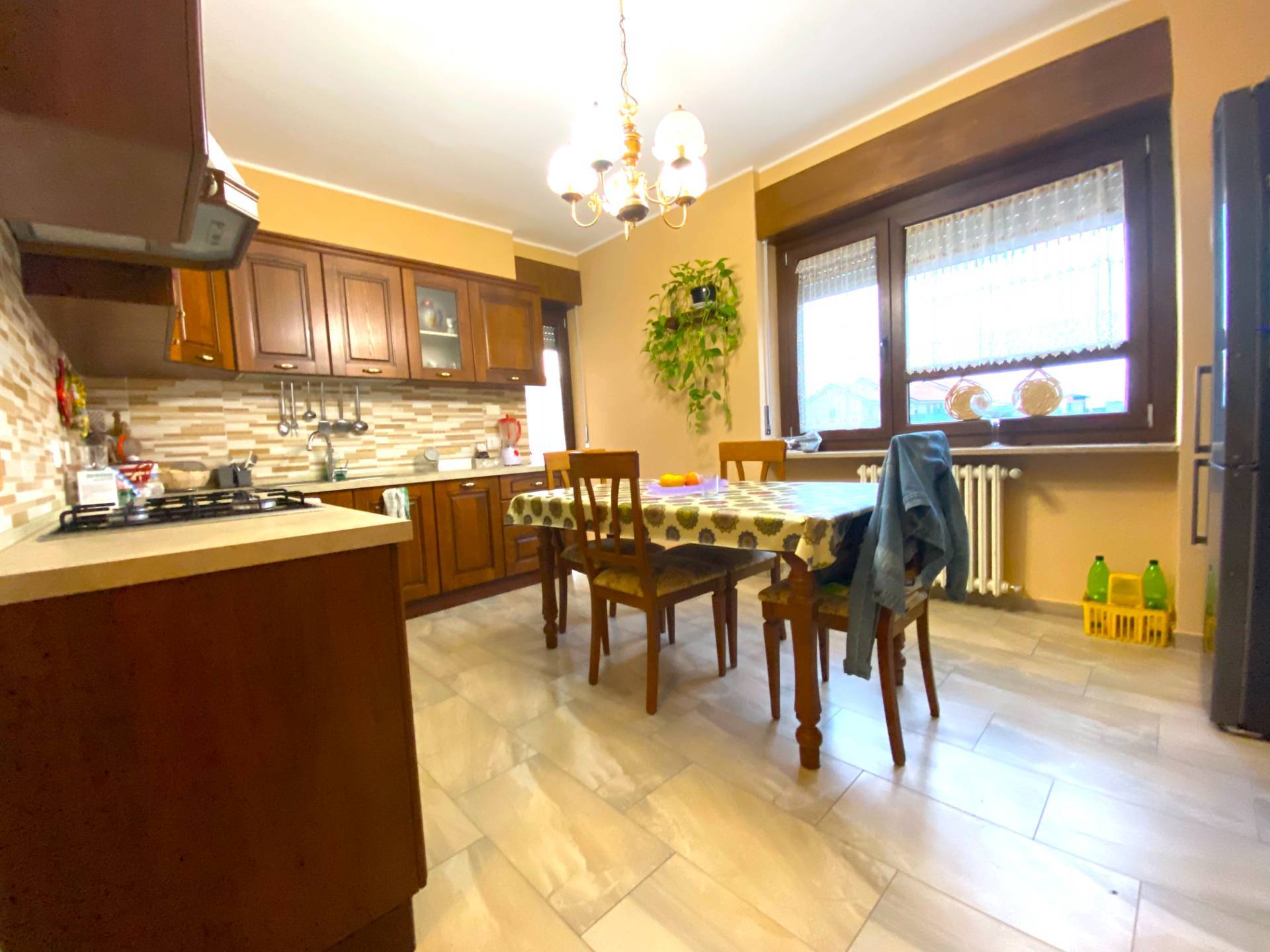 5 LOCALI in vendita a Volvera