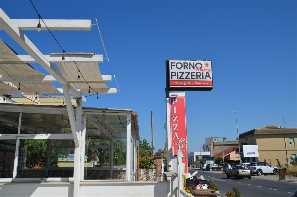 Locale commerciale in vendita in via lungomare tor san lorenzo 200-202, Ardea
