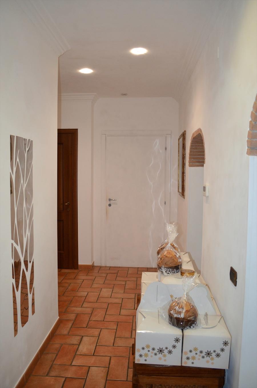 Casa indipendente con giardino in via del mare, Anzio