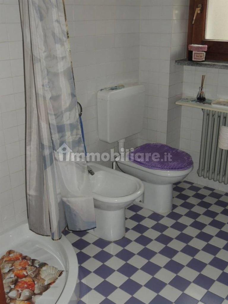 Appartamento in affitto, Laveno-Mombello cerro