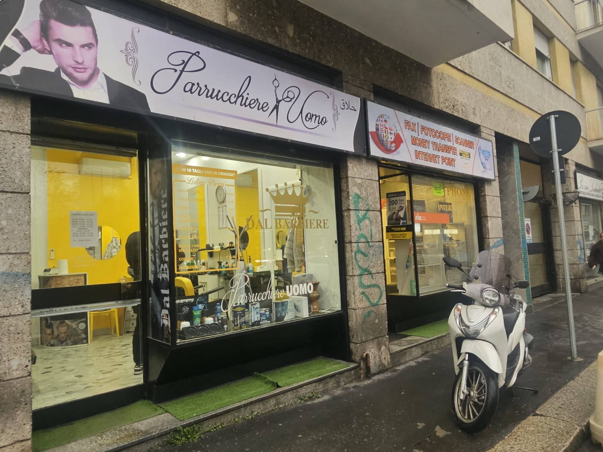 Locale commerciale in affitto a Milano, Famagosta