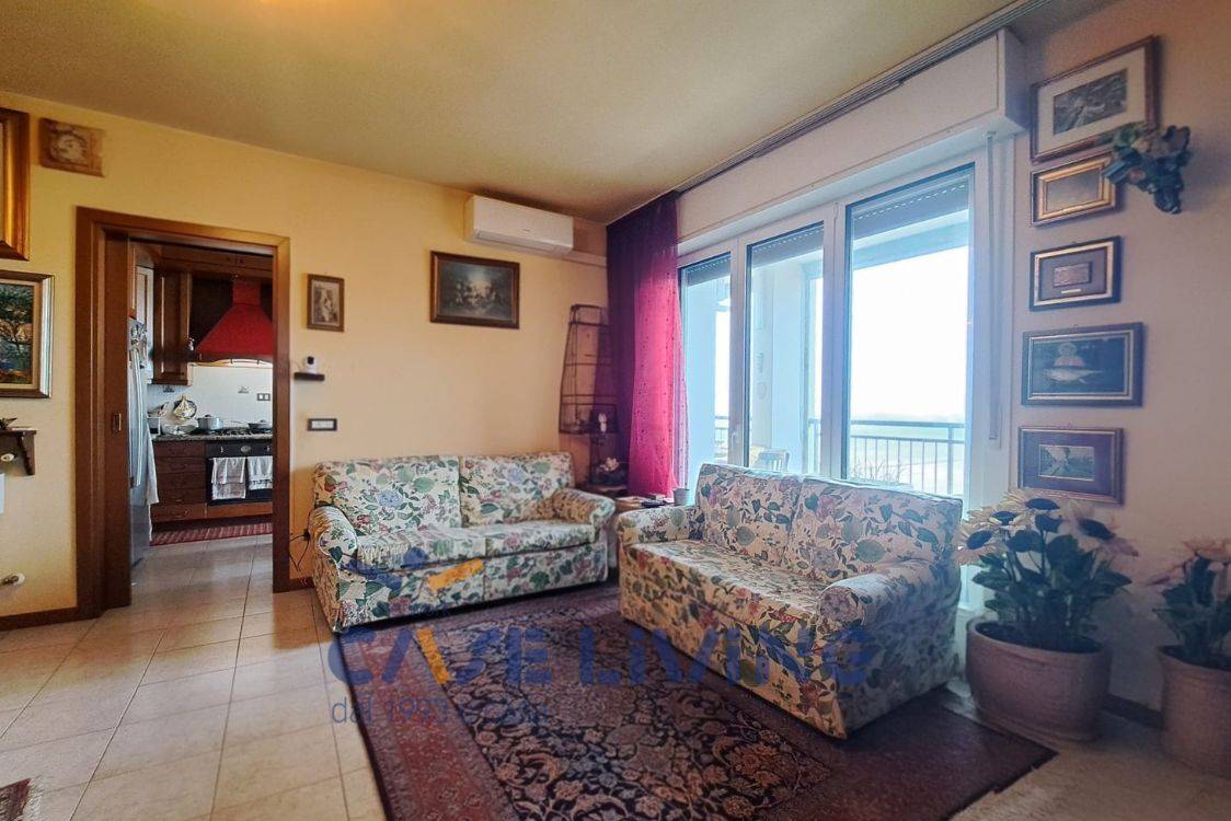 Appartamento in vendita a Rosate