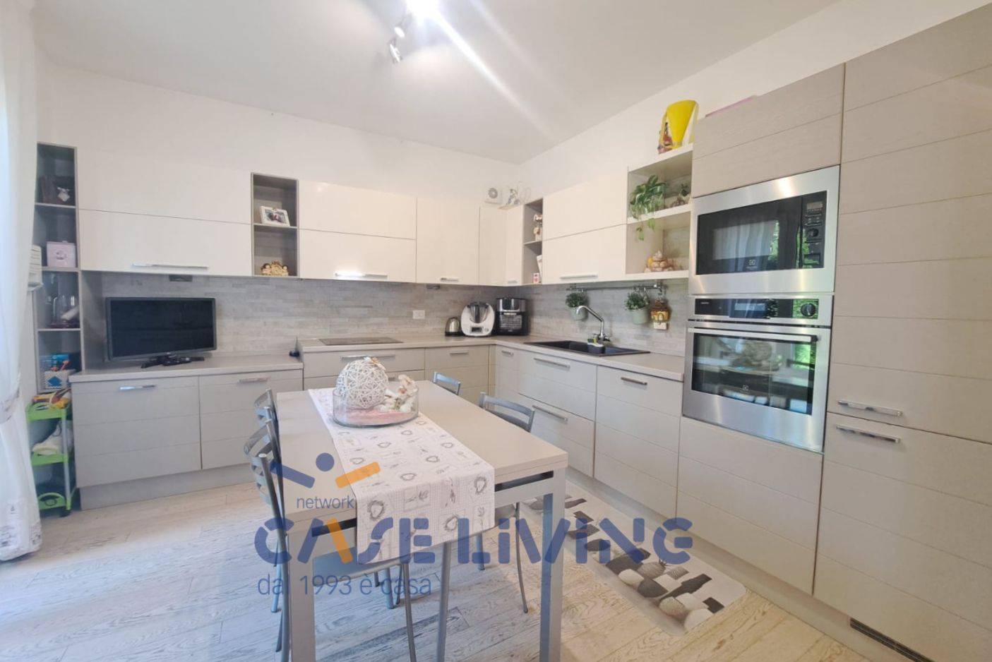 Villa in vendita a Rosate