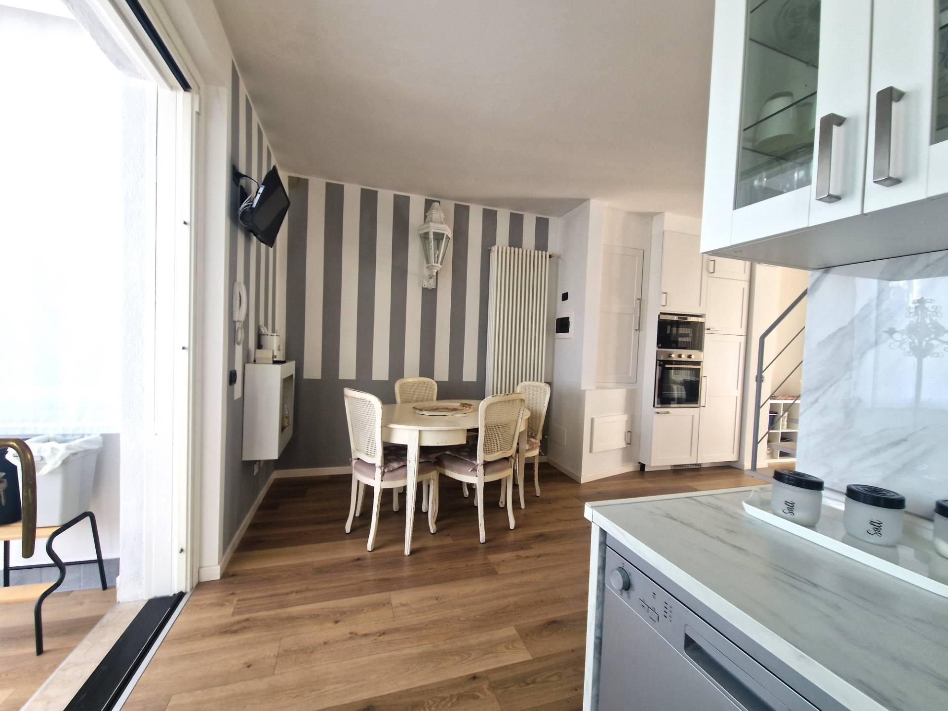 Casa semi indipendente in vendita a Sirmione, Colombare