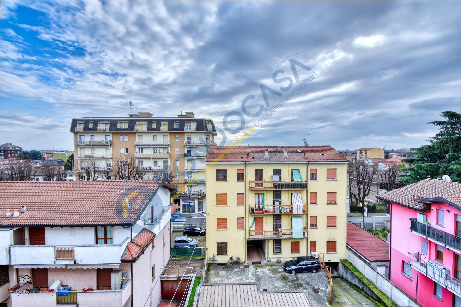 Appartamento in vendita a Limbiate, Centro