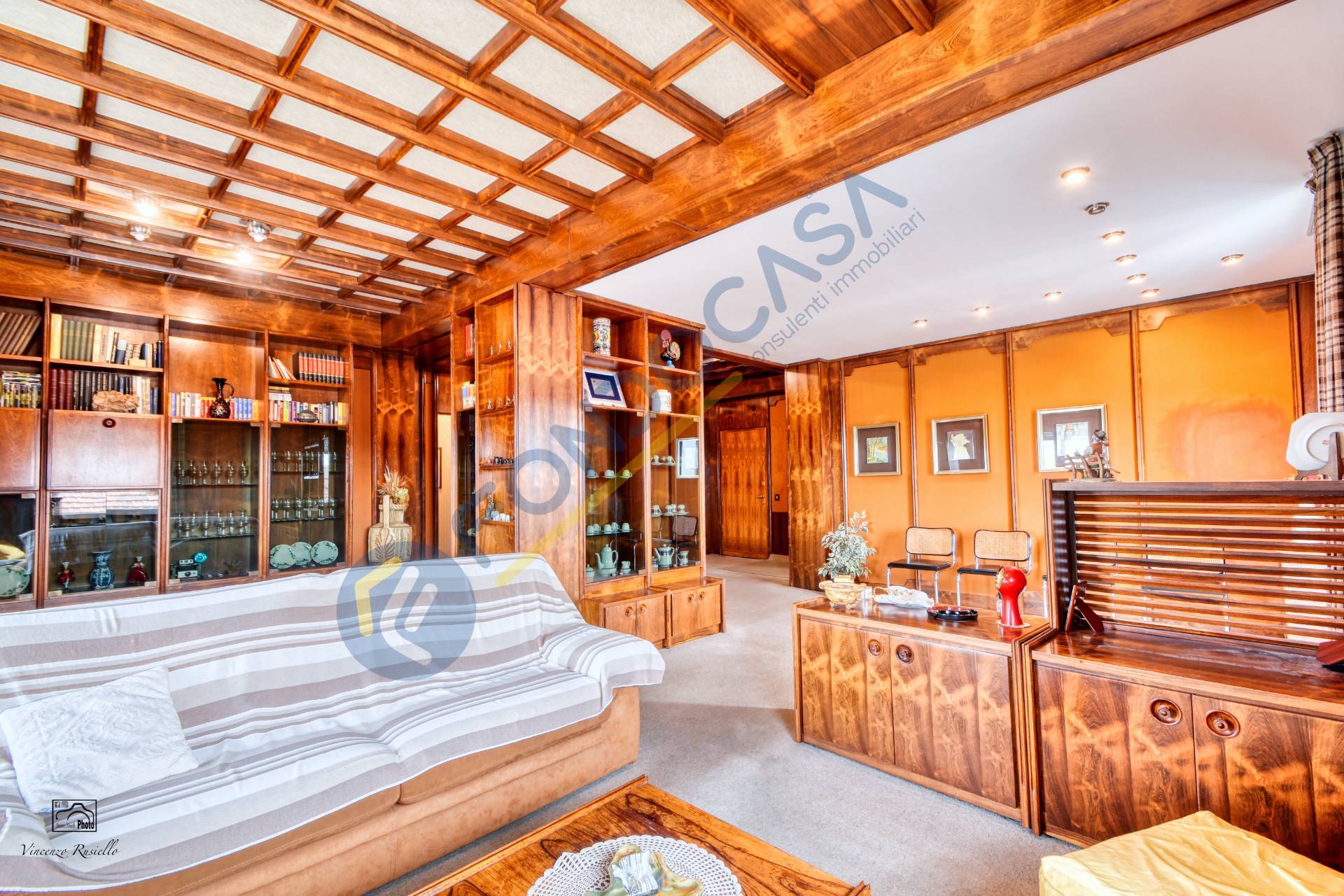 Appartamento in vendita a Limbiate, Centro