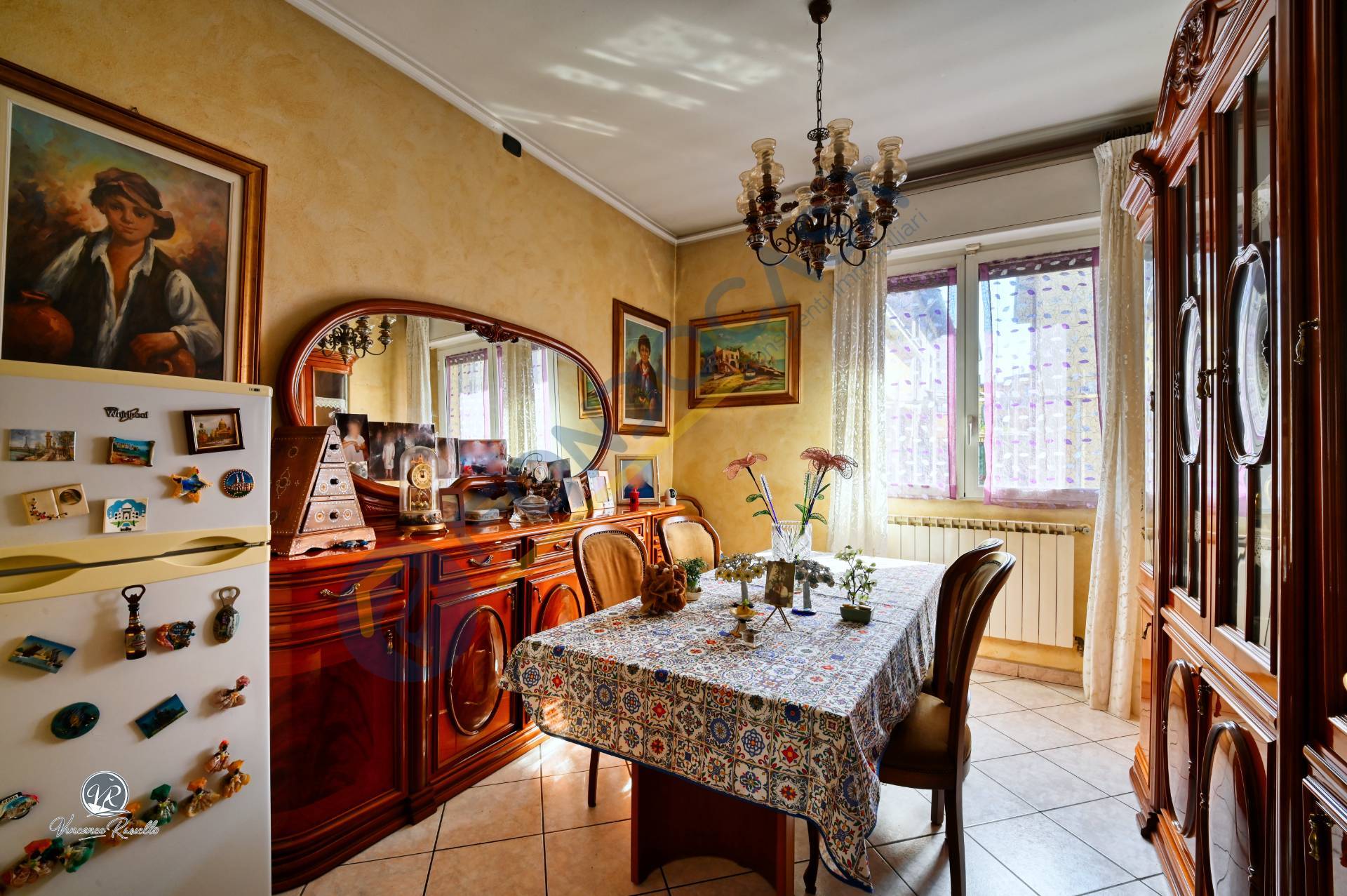 Villa bifamiliare in vendita a Limbiate, Centro