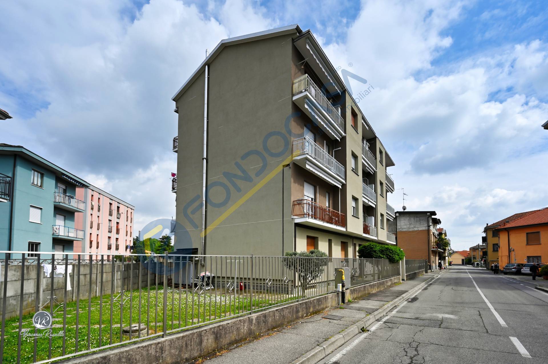 Appartamento in vendita a Limbiate, Centro