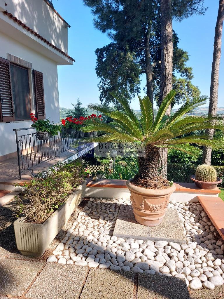 Casa indipendente con giardino, Ancona paterno