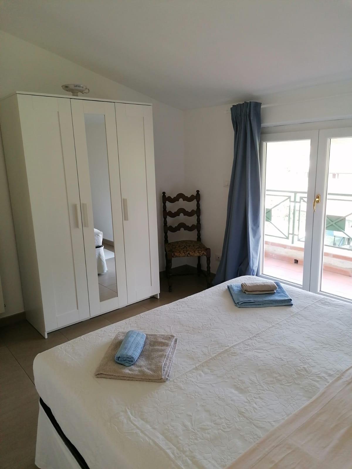 Attico arredato in affitto a Massa