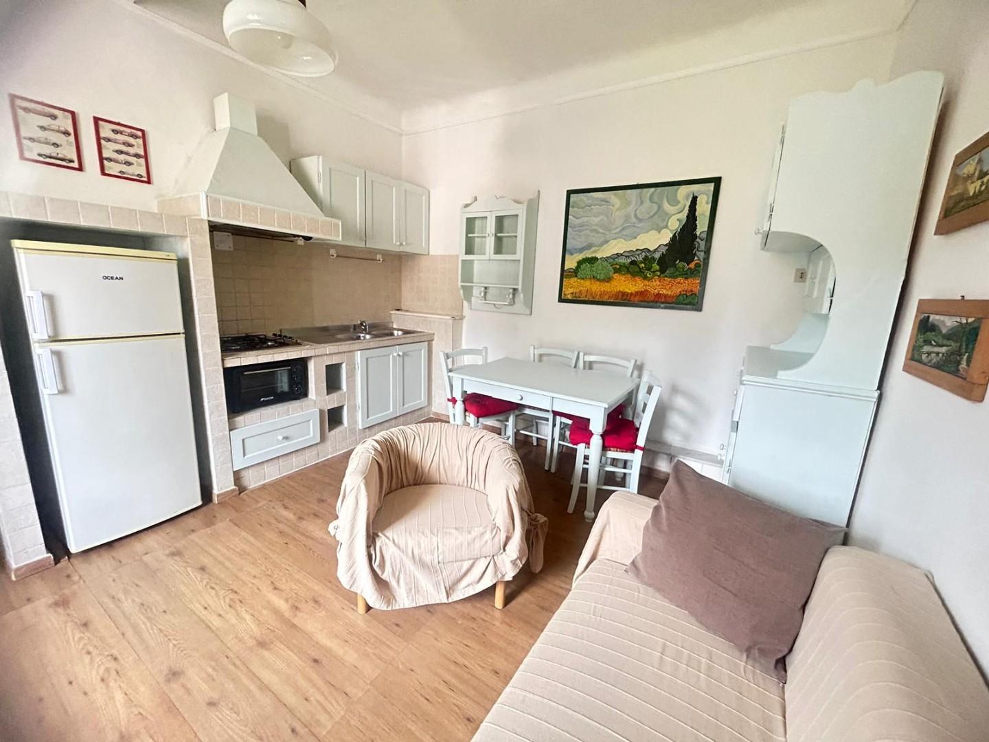 Bilocale ristrutturato, Carrara centro