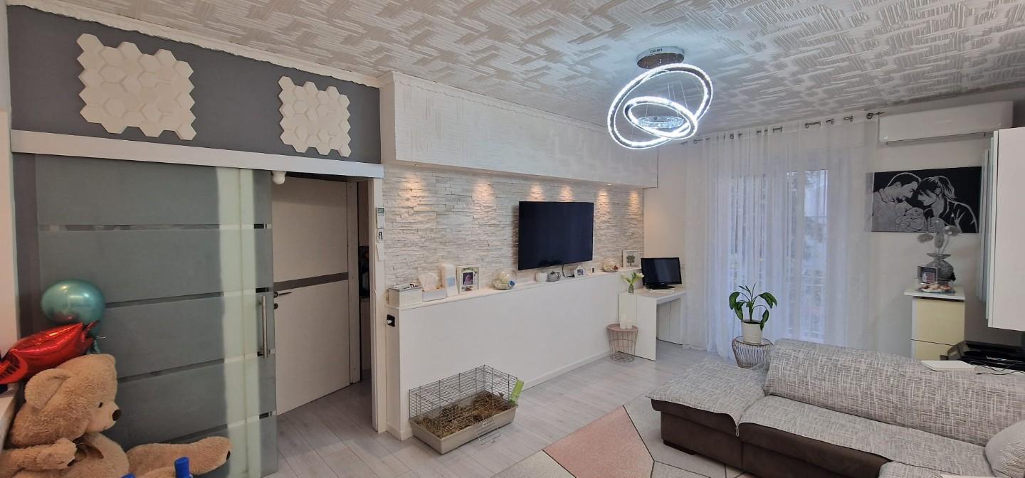 Quadrilocale ristrutturato a Ameglia