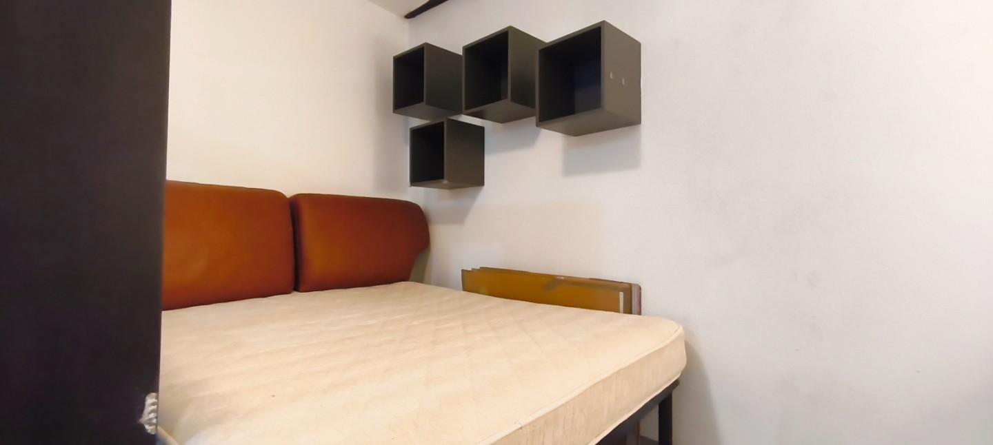 Monolocale arredato in affitto a Carrara