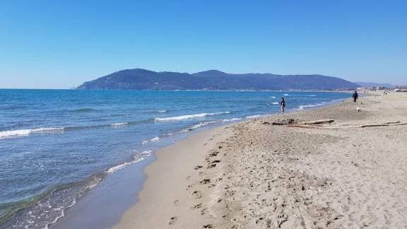 Trilocale con giardino, Carrara marina di