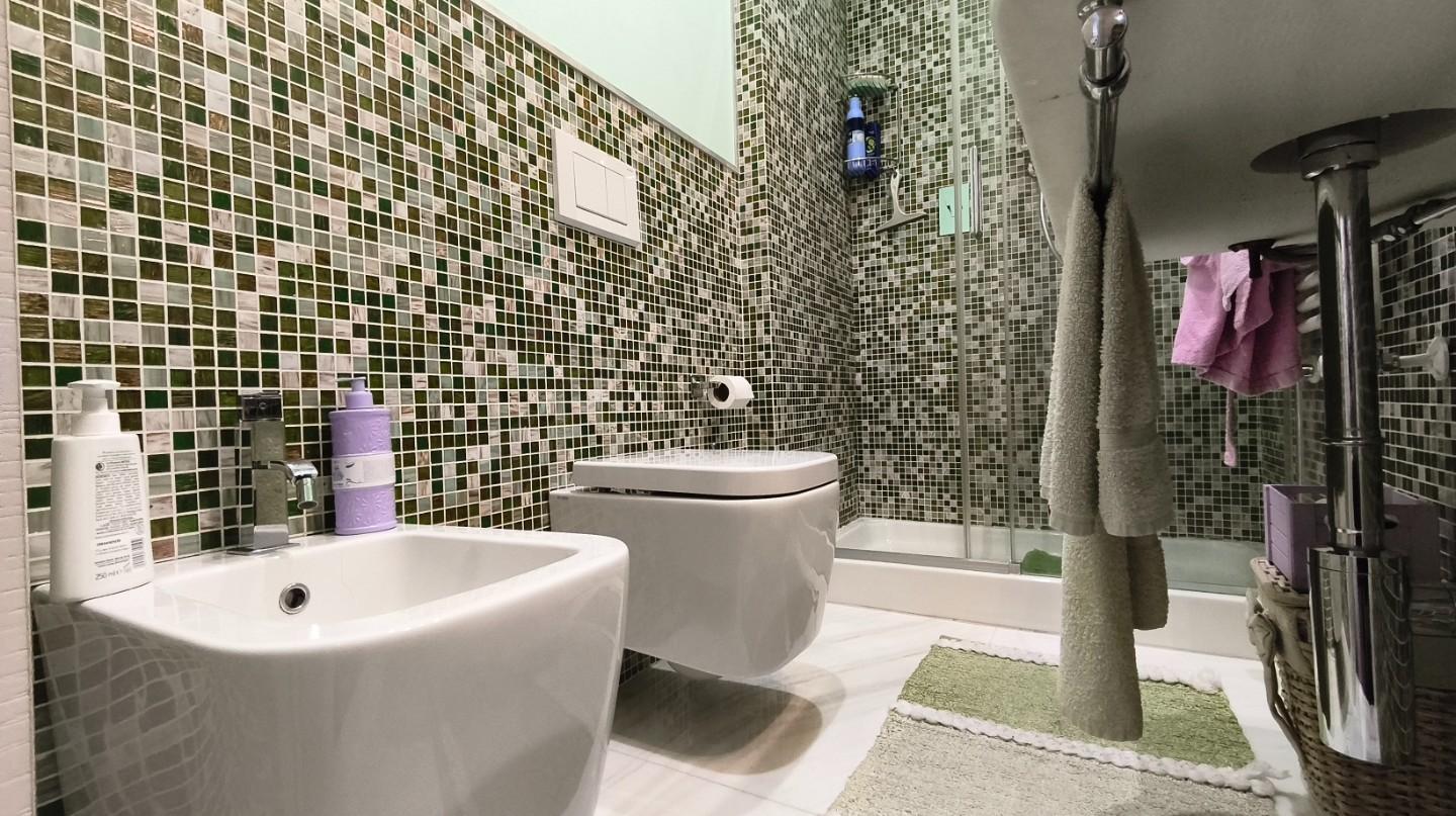 Appartamento con terrazzo, Carrara fabbrica