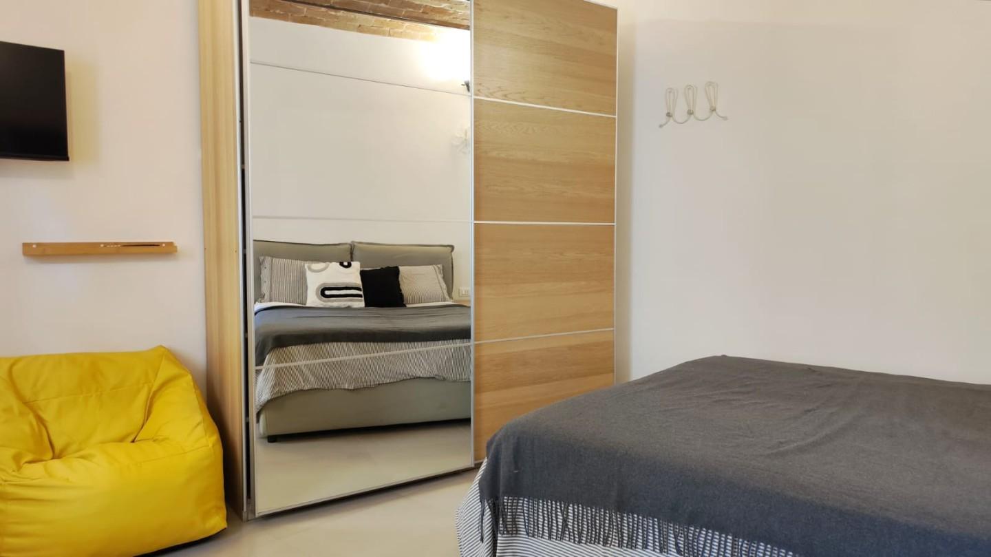 Bilocale arredato in affitto, Carrara centro