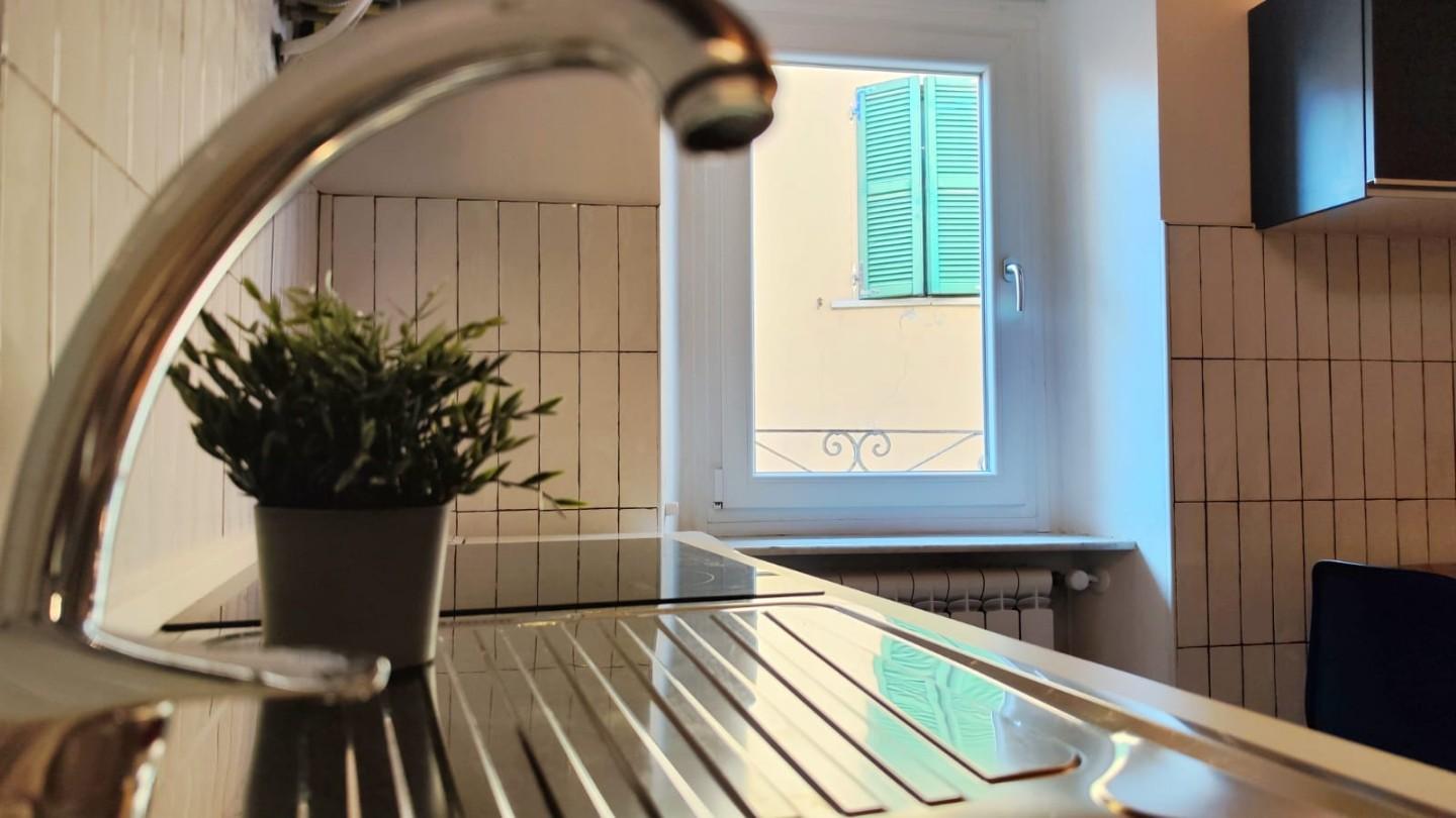 Bilocale arredato in affitto, Carrara centro