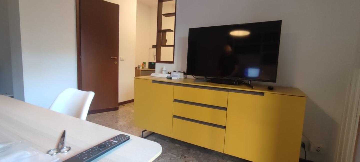 Appartamento con terrazzi, Carrara marina di