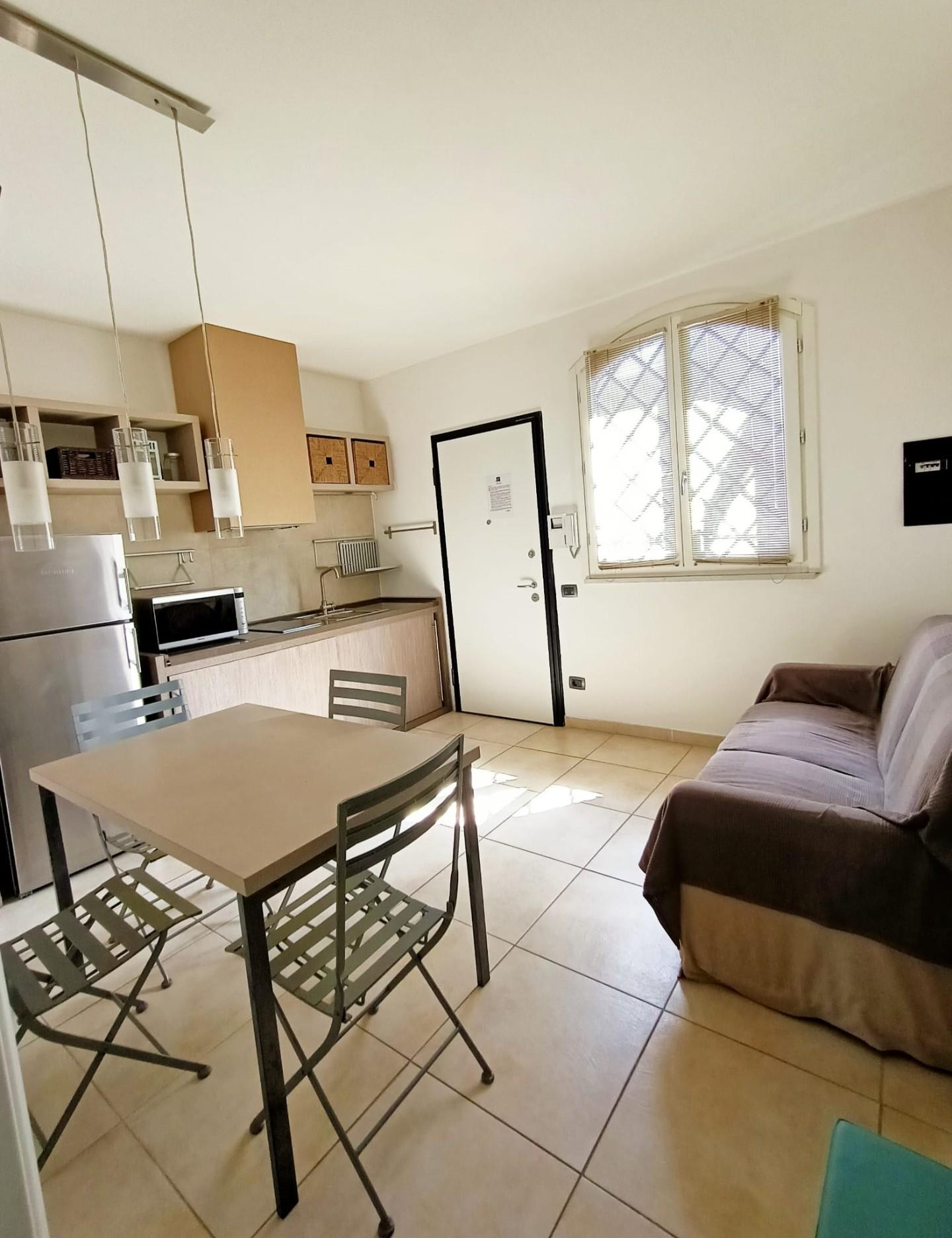 Bilocale con terrazzo, Massa ronchi