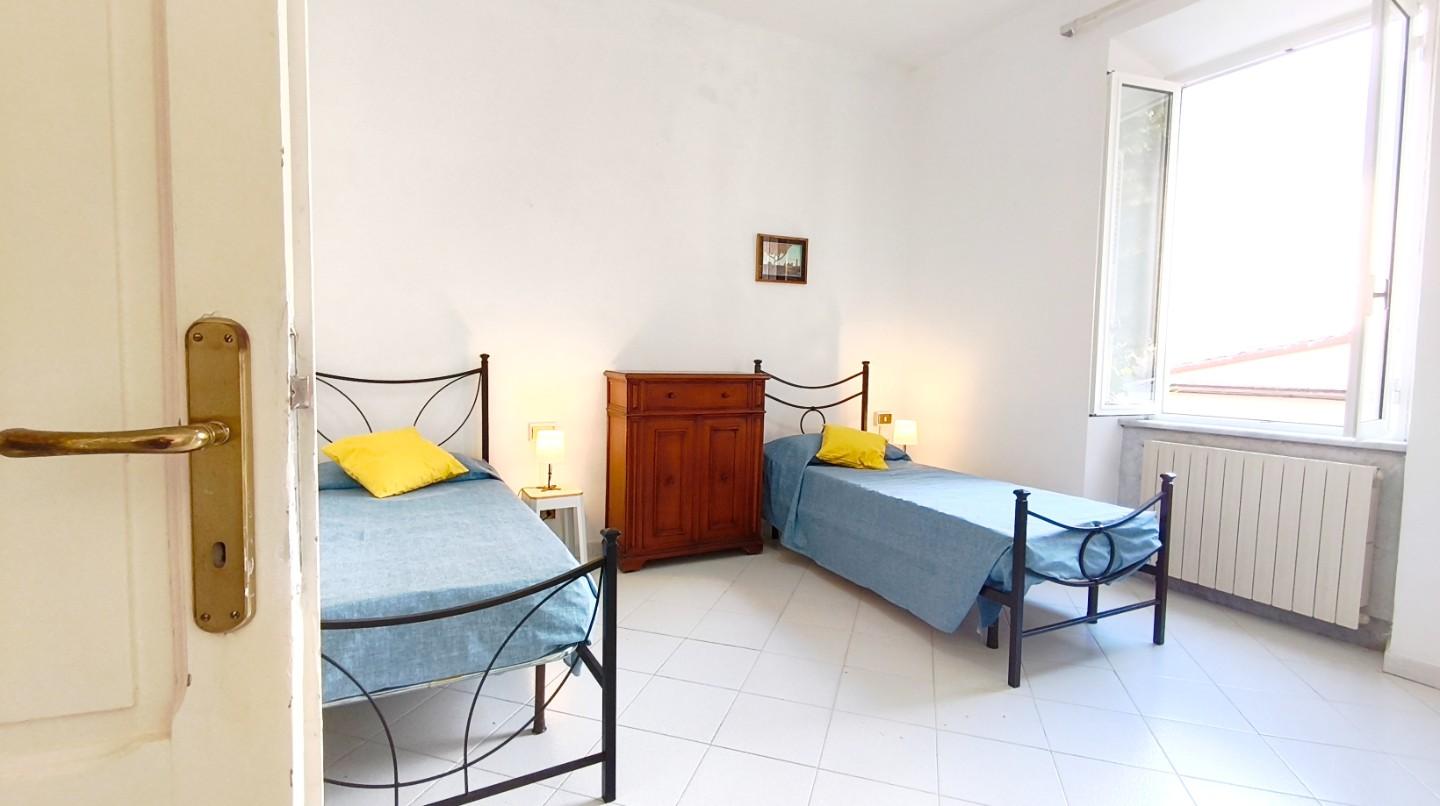 Stanza Singola ristrutturata a Carrara