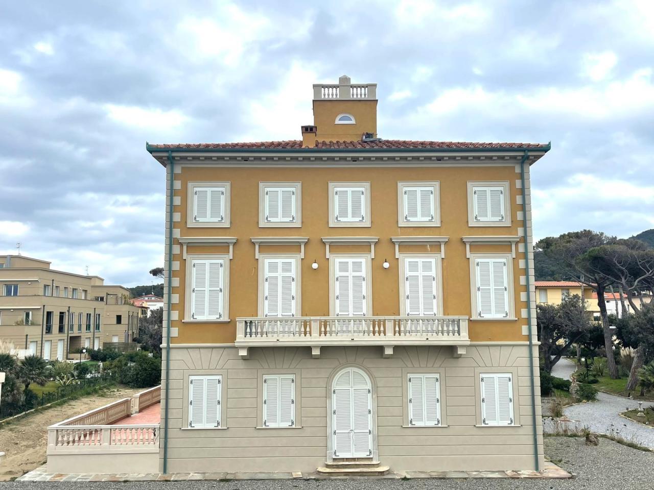 Villa vista mare, Livorno antignano