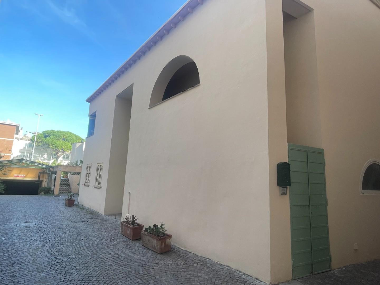 Trilocale con giardino, Livorno roma