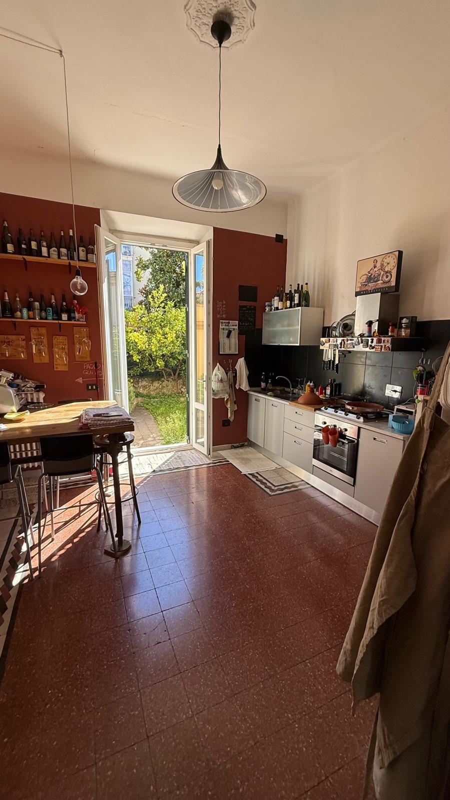 Villa con giardino, Livorno accademia