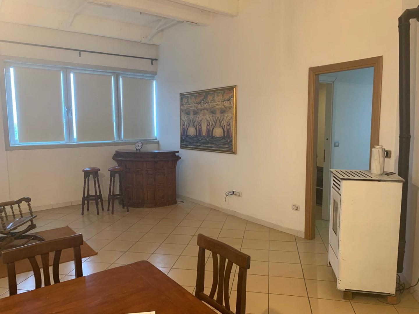Trilocale arredato in affitto, Livorno salviano