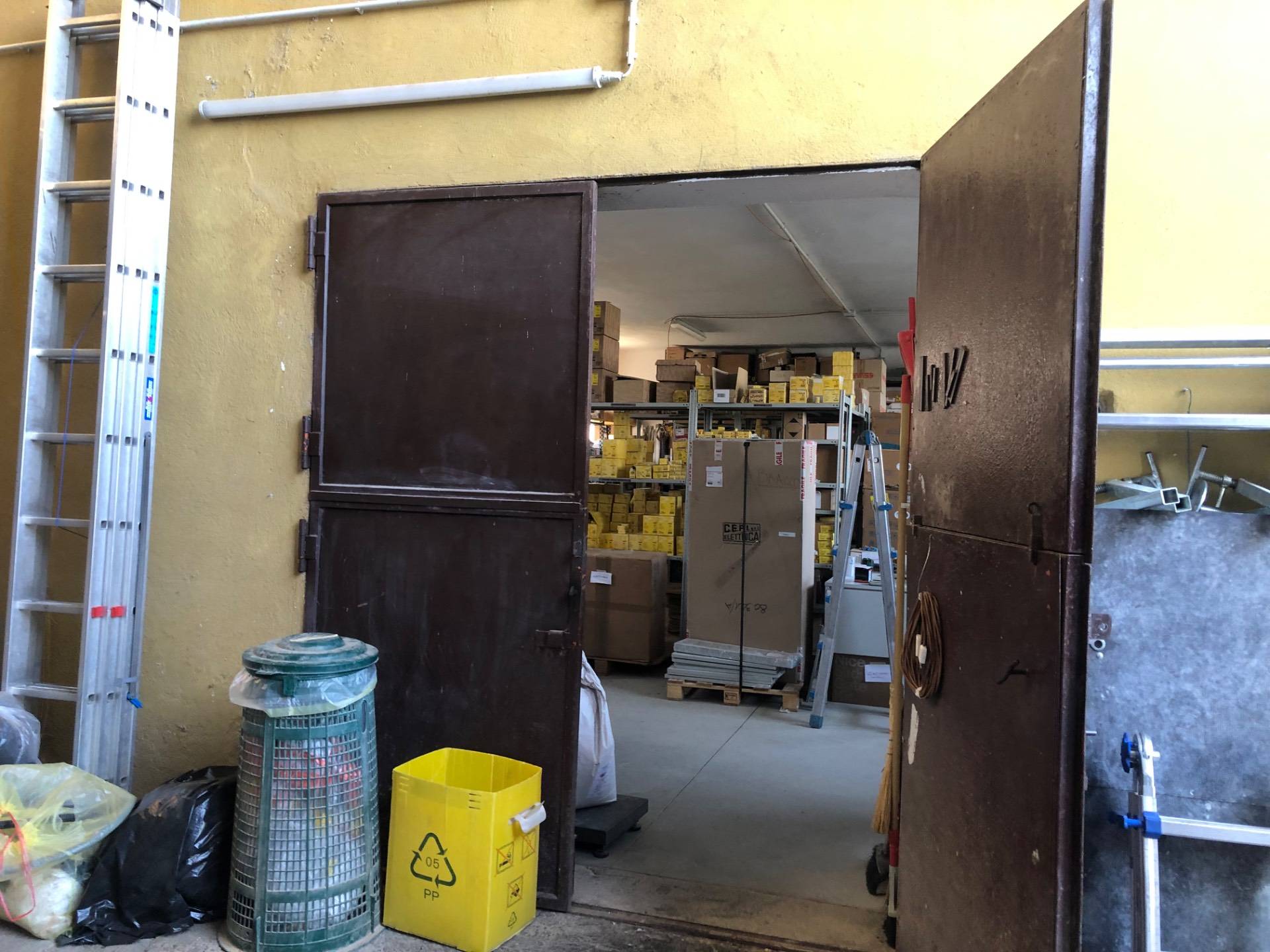 Magazzino in vendita a Mondov